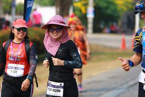 BIB: 40206
                            <button type="button" onclick="openModal(9915366)" class="btn btn-primary btn-sm float-right btn-popup" data-toggle="modal" data-target=".modal-high-quality">
                        <i class="fas fa-shopping-cart"></i> Add to Cart
                    </button>
                                            <button type="button" onclick="isThisMe(9915366, true)" class="btn btn-success btn-sm float-right btn-popup btn-isme hidden" data-toggle="tooltip" data-placement="bottom" title="นี่คือรูปของคุณใช่ไหม คลิกที่นี่เพื่อเอาเข้าอัลบั้ม">
                        <i class="fas fa-plus"></i> Add to album
                    </button>
                    <button type="button" onclick="isThisMe(9915366, false)" class="btn btn-warning btn-sm float-right btn-popup btn-isnotme hidden">
                        <i class="fas fa-ban"></i> Remove from album
                    </button>